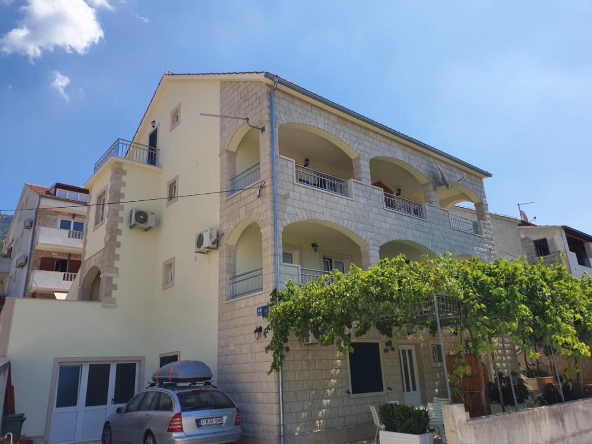 Apartments Gojevic Bol Esterno foto