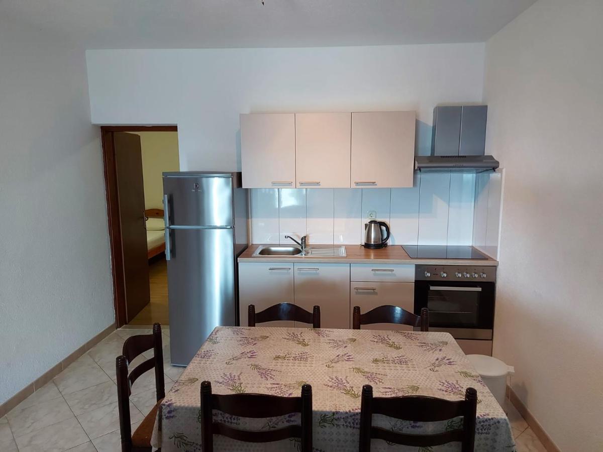 Apartments Gojevic Bol Esterno foto